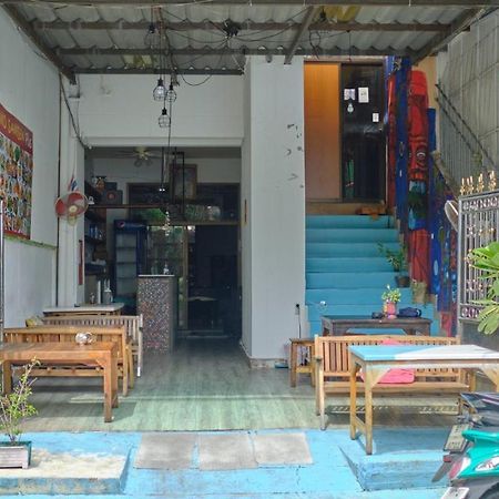 The Twins Hostel Bangkok Bagian luar foto