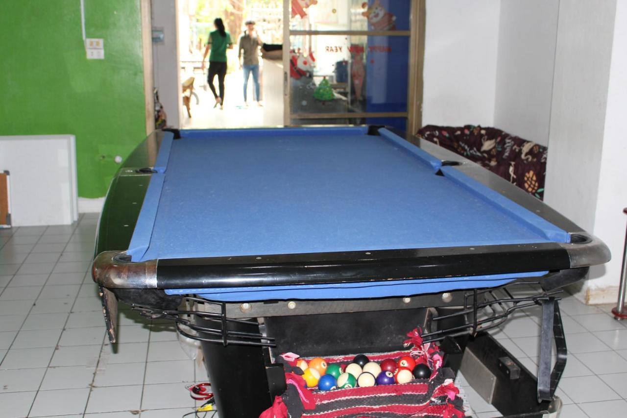 The Twins Hostel Bangkok Bagian luar foto