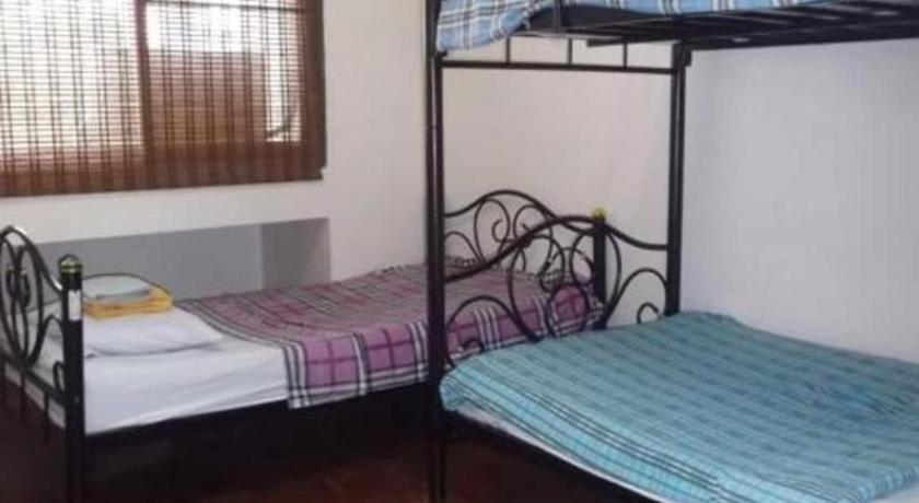 The Twins Hostel Bangkok Bagian luar foto