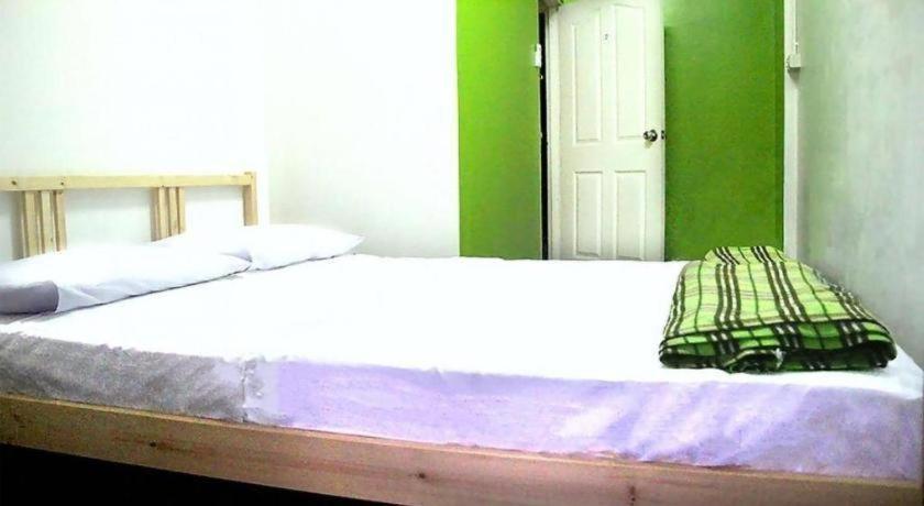 The Twins Hostel Bangkok Bagian luar foto