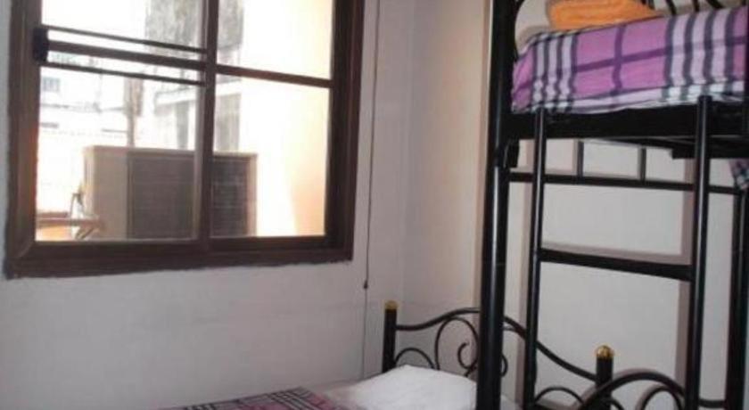 The Twins Hostel Bangkok Bagian luar foto
