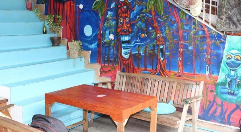 The Twins Hostel Bangkok Bagian luar foto